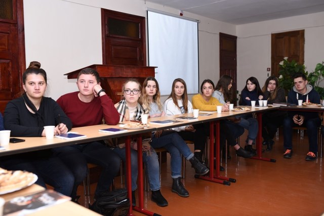 Студенти історичного факультету ТНПУ